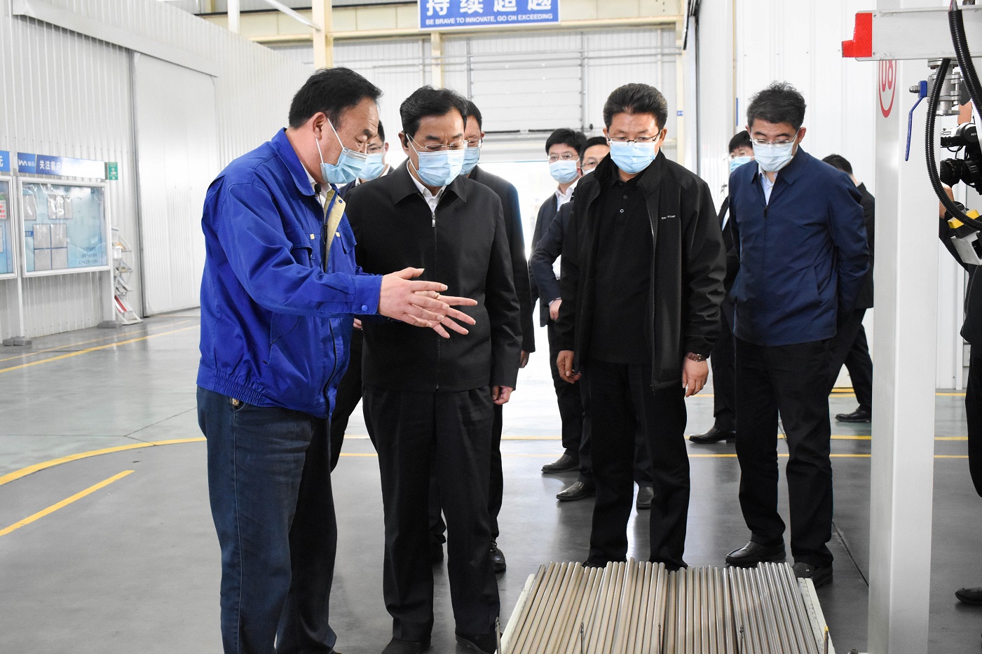 山东省领导一行到豪迈集团调研企业发展情况